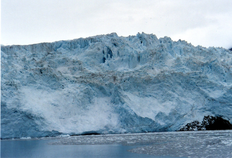 Ailaik Gletscher1